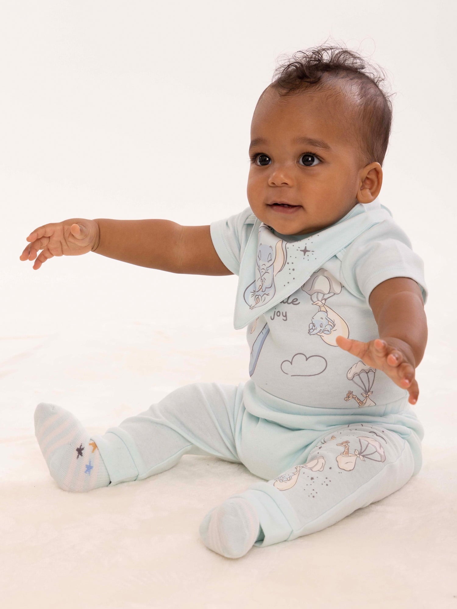 Disney Baby Wishes + Dreams Mickey Mouse Layette Shower Gift Set Bundle, 13-Piece, Sizes NB-3/6M